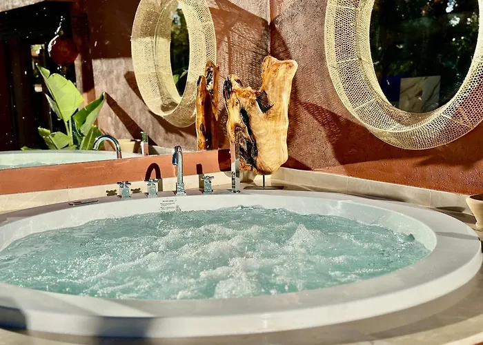 Yves Saint Laurent Jacuzzi Elegance