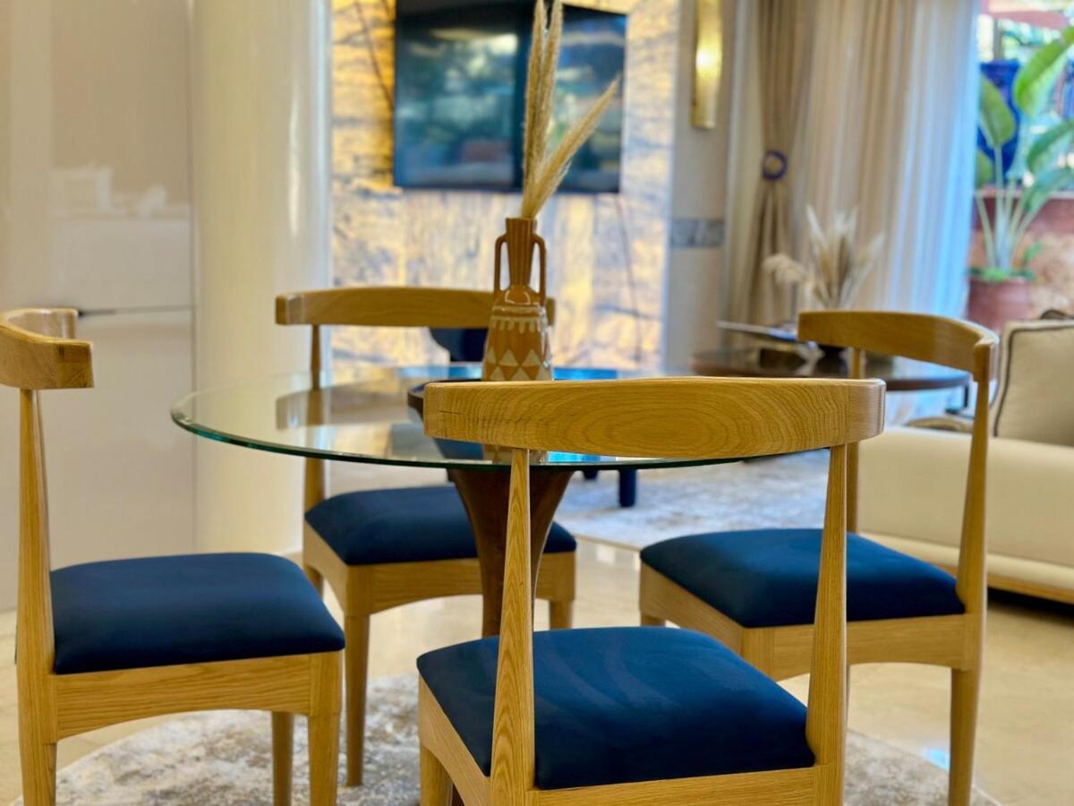 Appartement Yves Saint Laurent Jacuzzi Elegance *